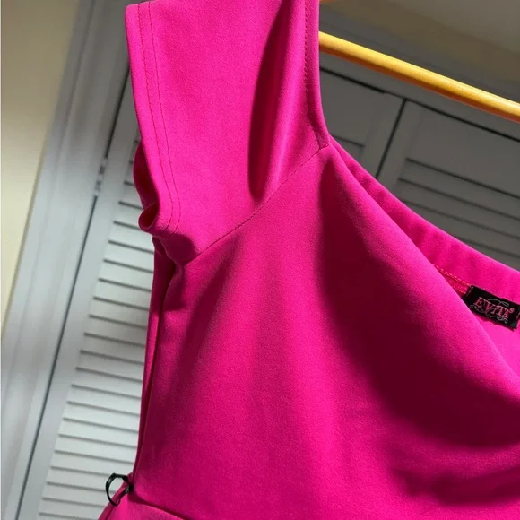 Pink Peplum Dress - Picture 2 of 8